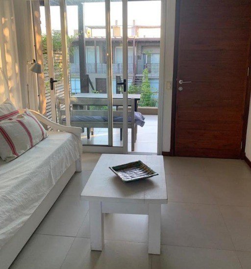 Lindo depto en Manantiales de 1 dorm con parrillero